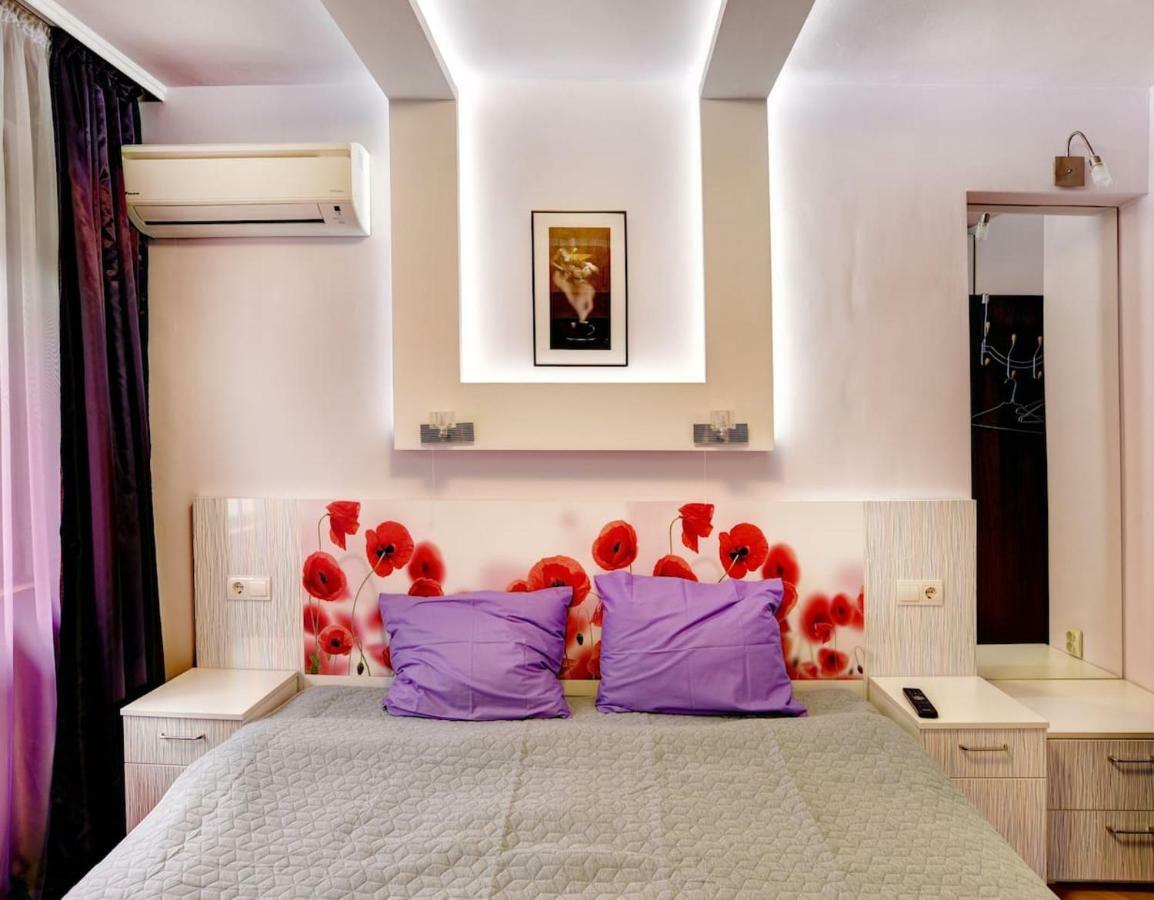Spacious And Stylish Apartment In The Heart Of Sofia Plus Parking Esterno foto