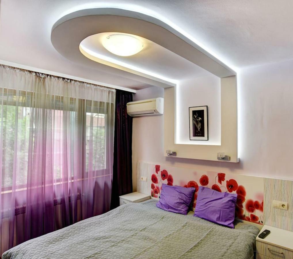 Spacious And Stylish Apartment In The Heart Of Sofia Plus Parking Esterno foto