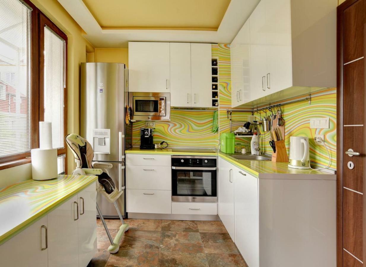 Spacious And Stylish Apartment In The Heart Of Sofia Plus Parking Esterno foto